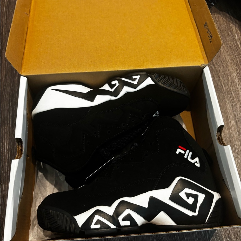 Brand new Fila